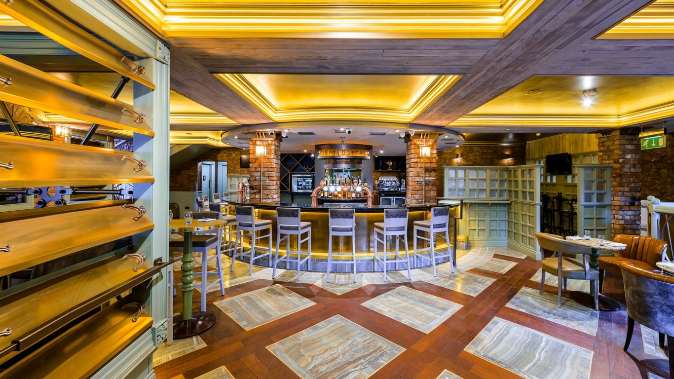 Kayne_s Bar a