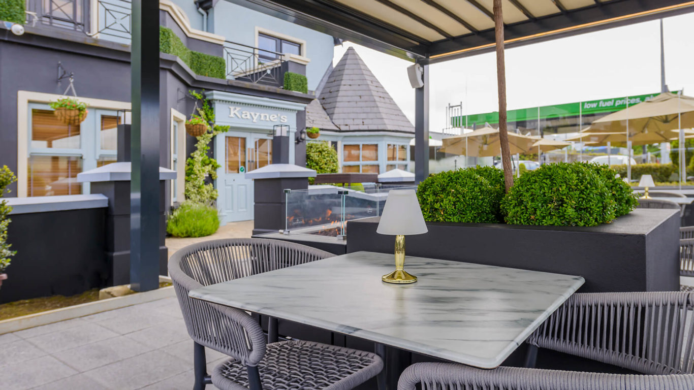 Kayne Outdoor Dining